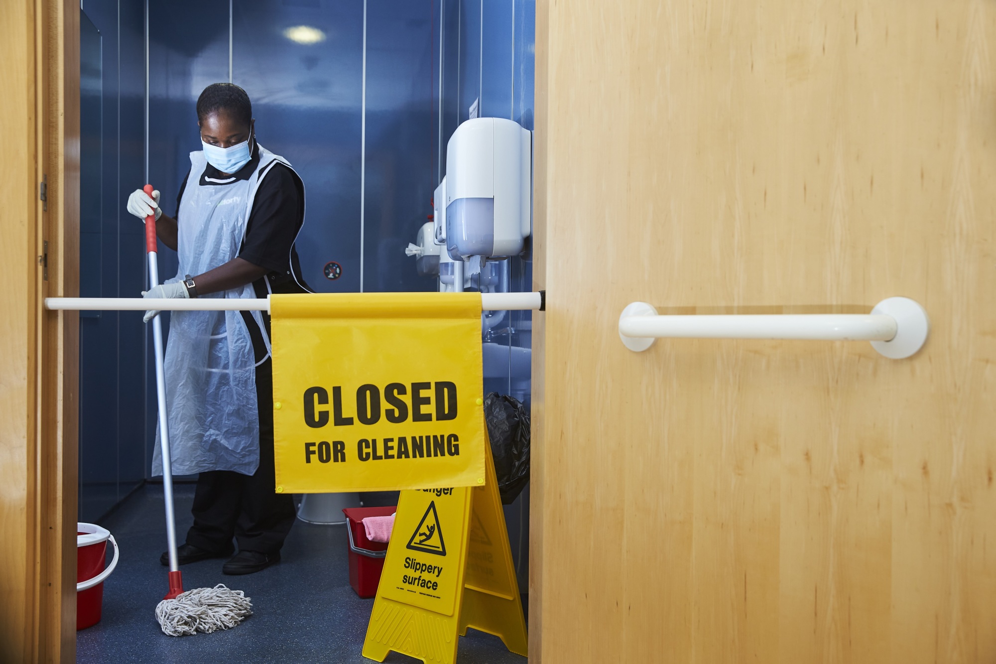 Five Cleaning Tips to Make Your Workplace COVID-Secure