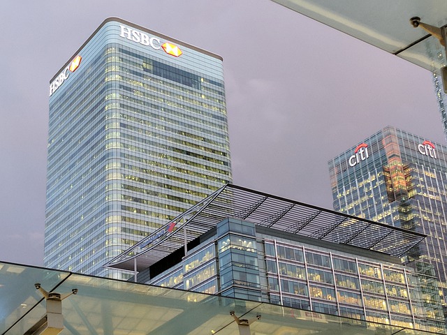 HSBC to Cut 40% of Office Space