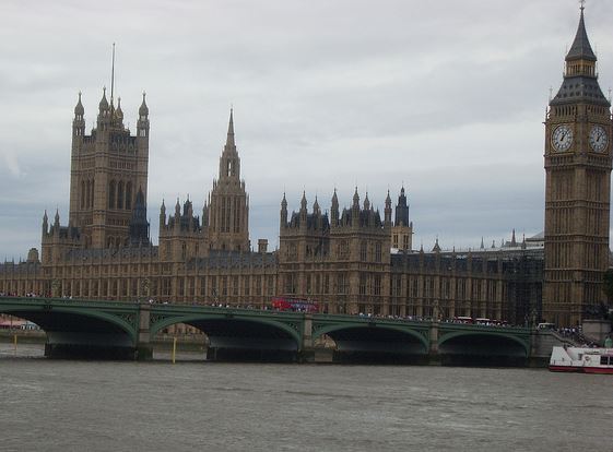 Imtech Inviron has retained their Houses of Parliament contract while the Draft Restoration and Renewal Bill lumbers on