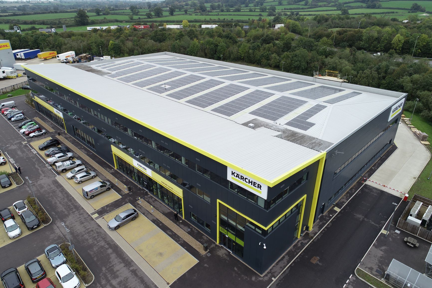 967 solar panels are now on the roof of Kärcher's Banbury headquarters.