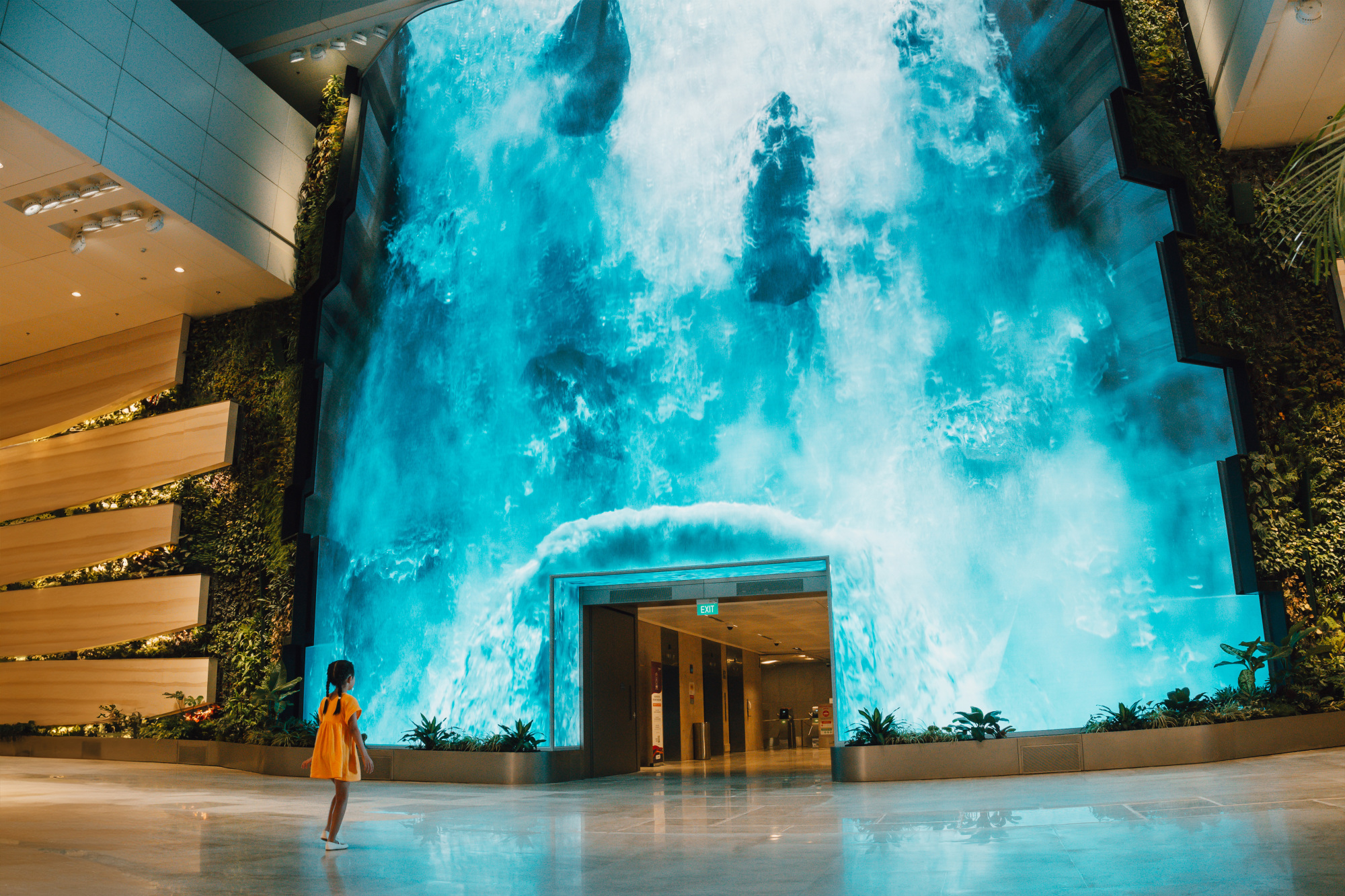 Immersive Waterfalls, Vertical Gardens and Digital Skies – Airports as Destinations 