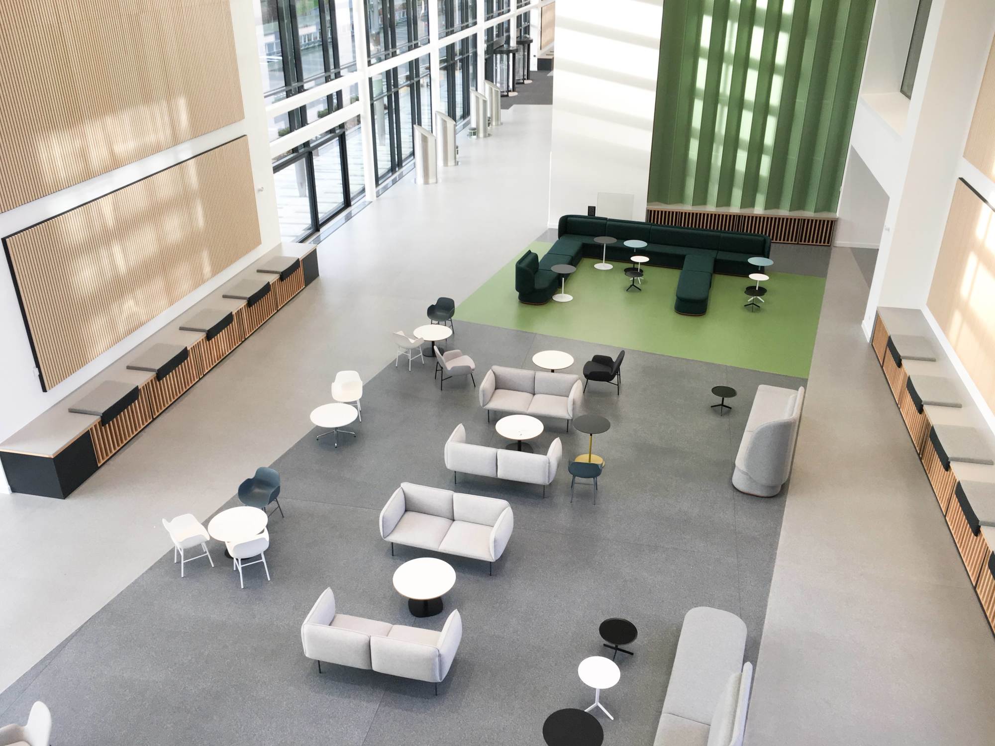 A Flowcrete resin floor at the University of the West of Scotland’s new £110 million Lanarkshire campus.