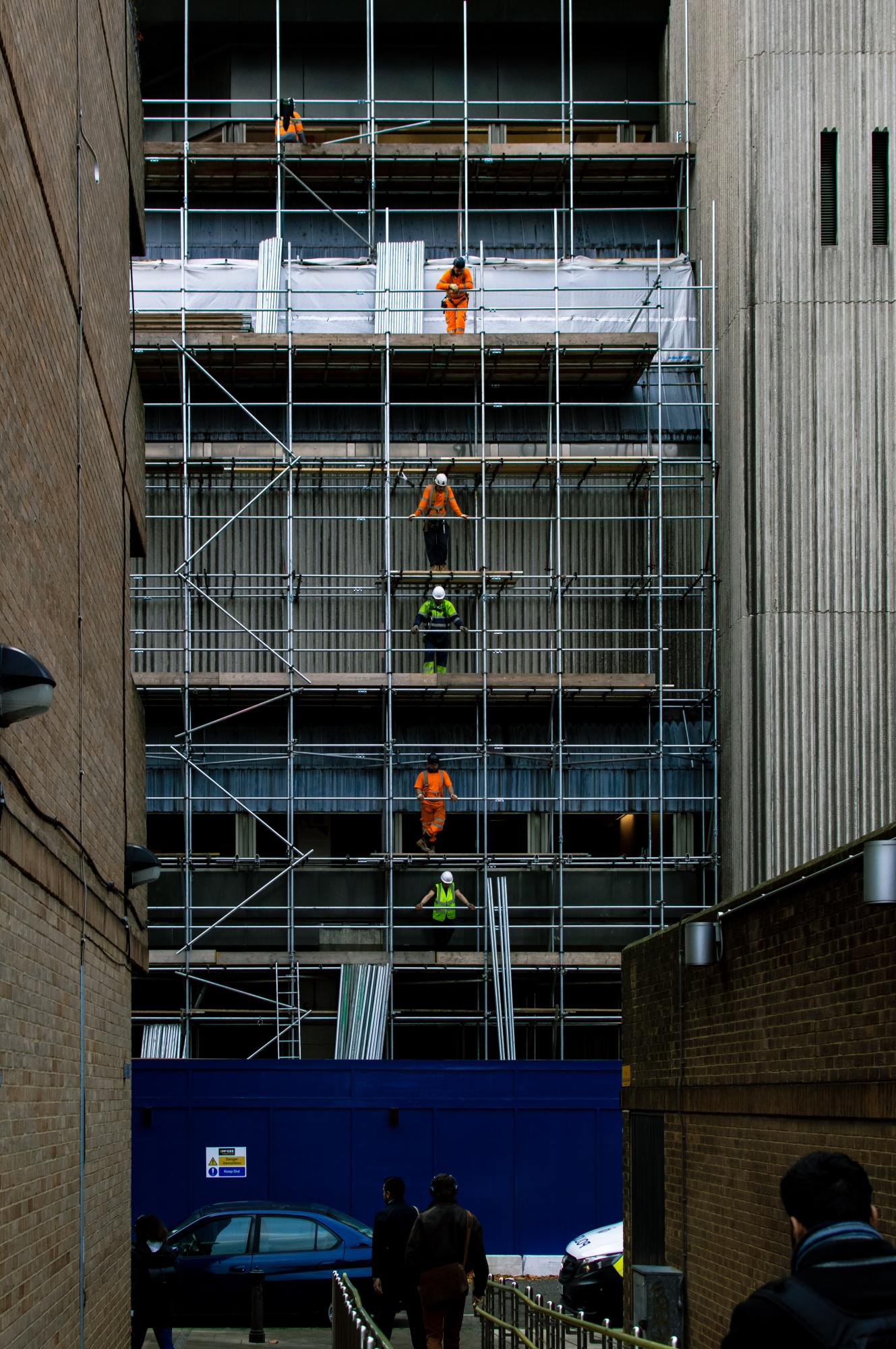 workers at height