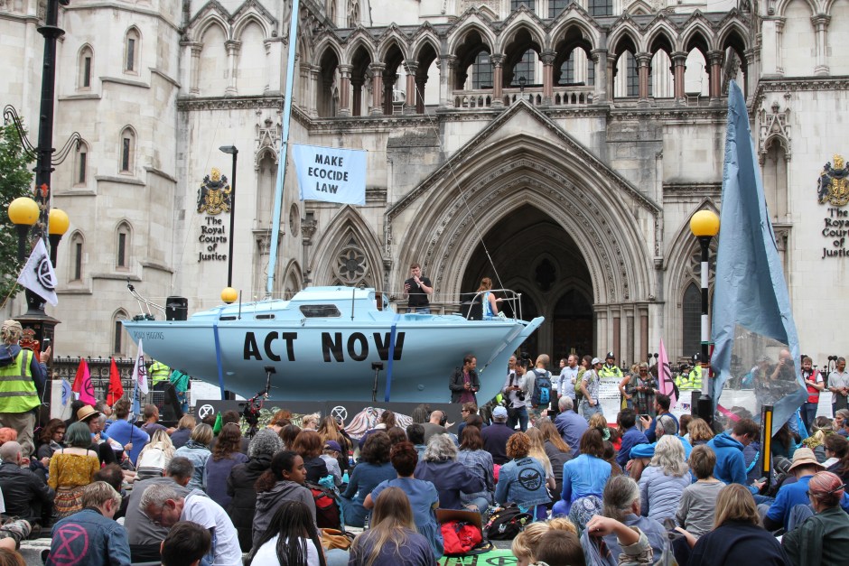 Extinction Rebels outside the High Court in London