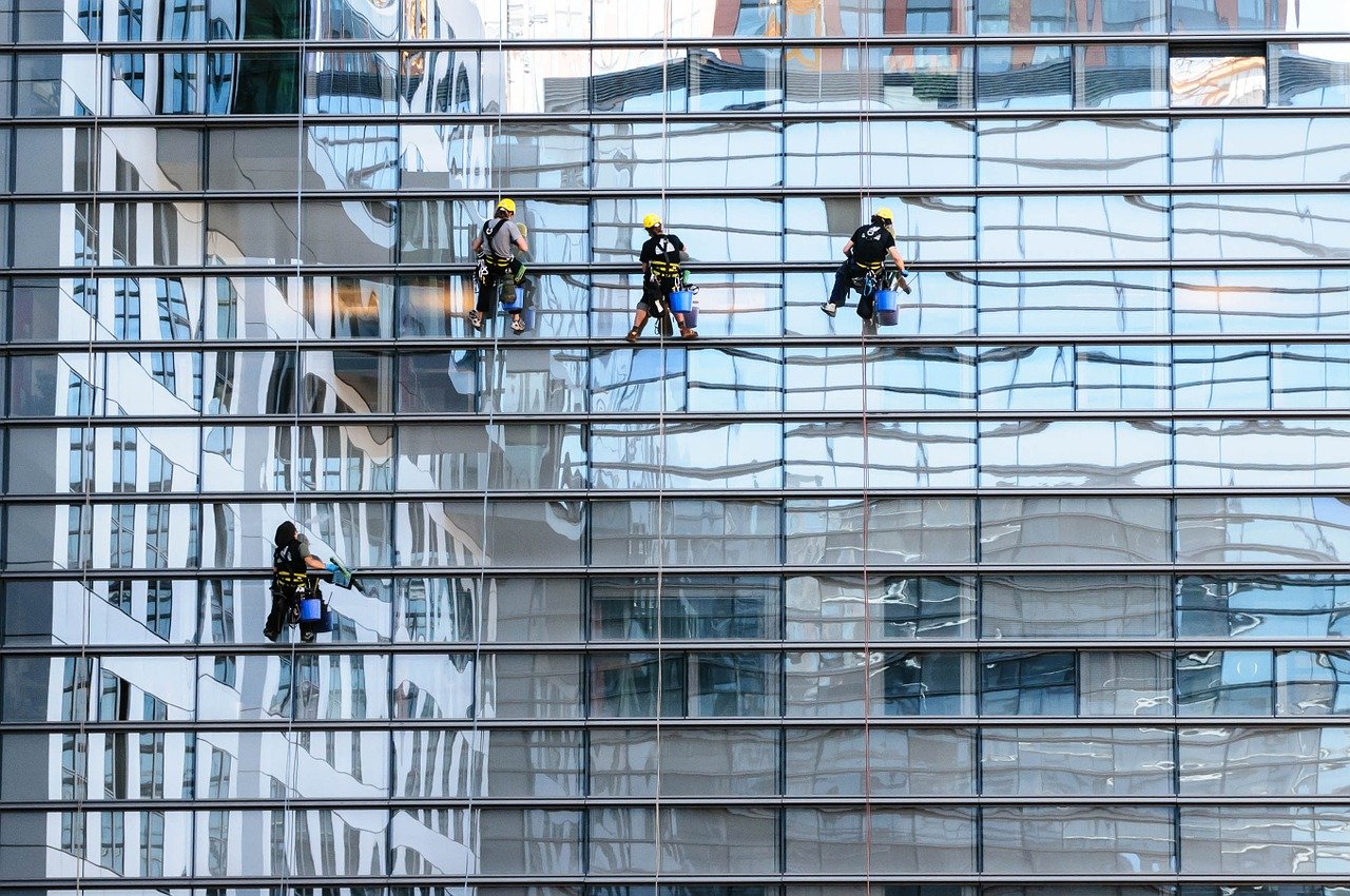 Fighting Coronavirus – Can Window Cleaners Help?