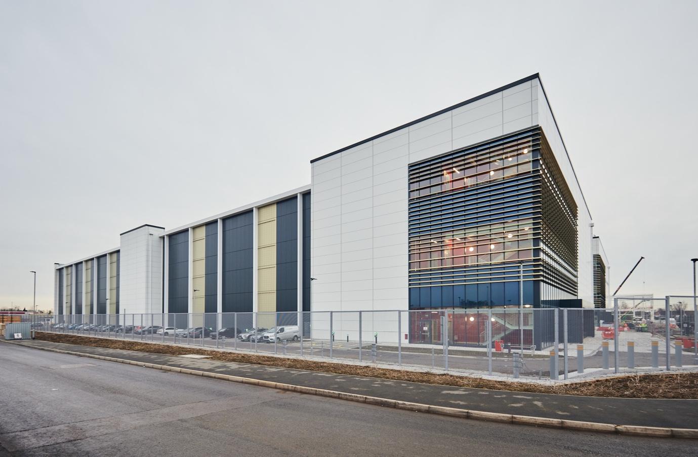 CBRE and Yondr Group Roll Out New Data Centre Apprenticeship