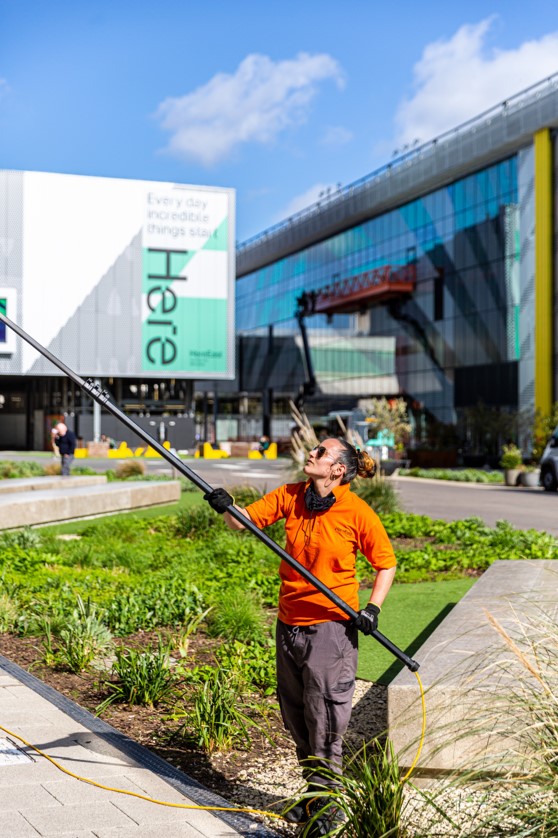 JPC by Samsic Challenges Window Cleaner Gender Stereotypes