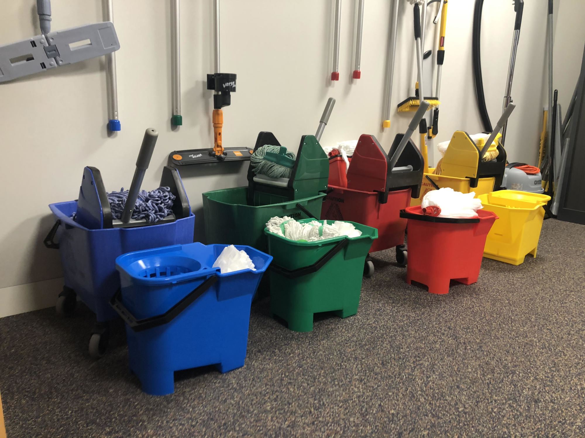 CHSA Publishes Advice on How to Select the Right Cleaning Products