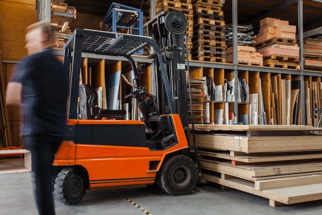 CIBSE, Introba and Amazon Unveil New Embodied Carbon Guidance for Warehouse Equipment 