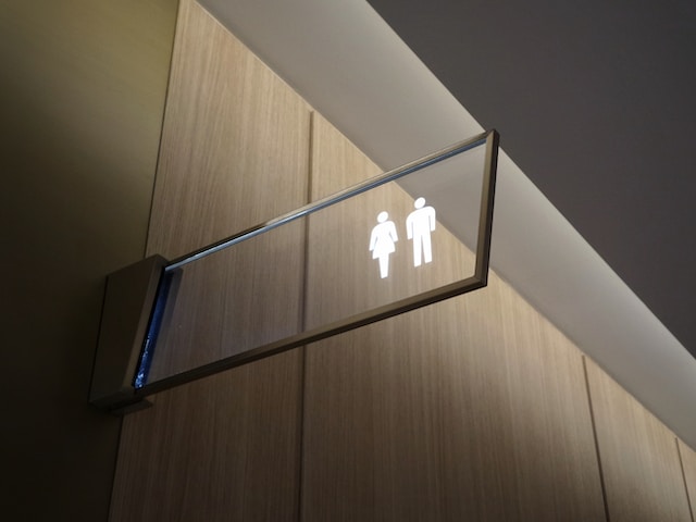 Single-Sex Toilets to be Compulsory in England's Buildings