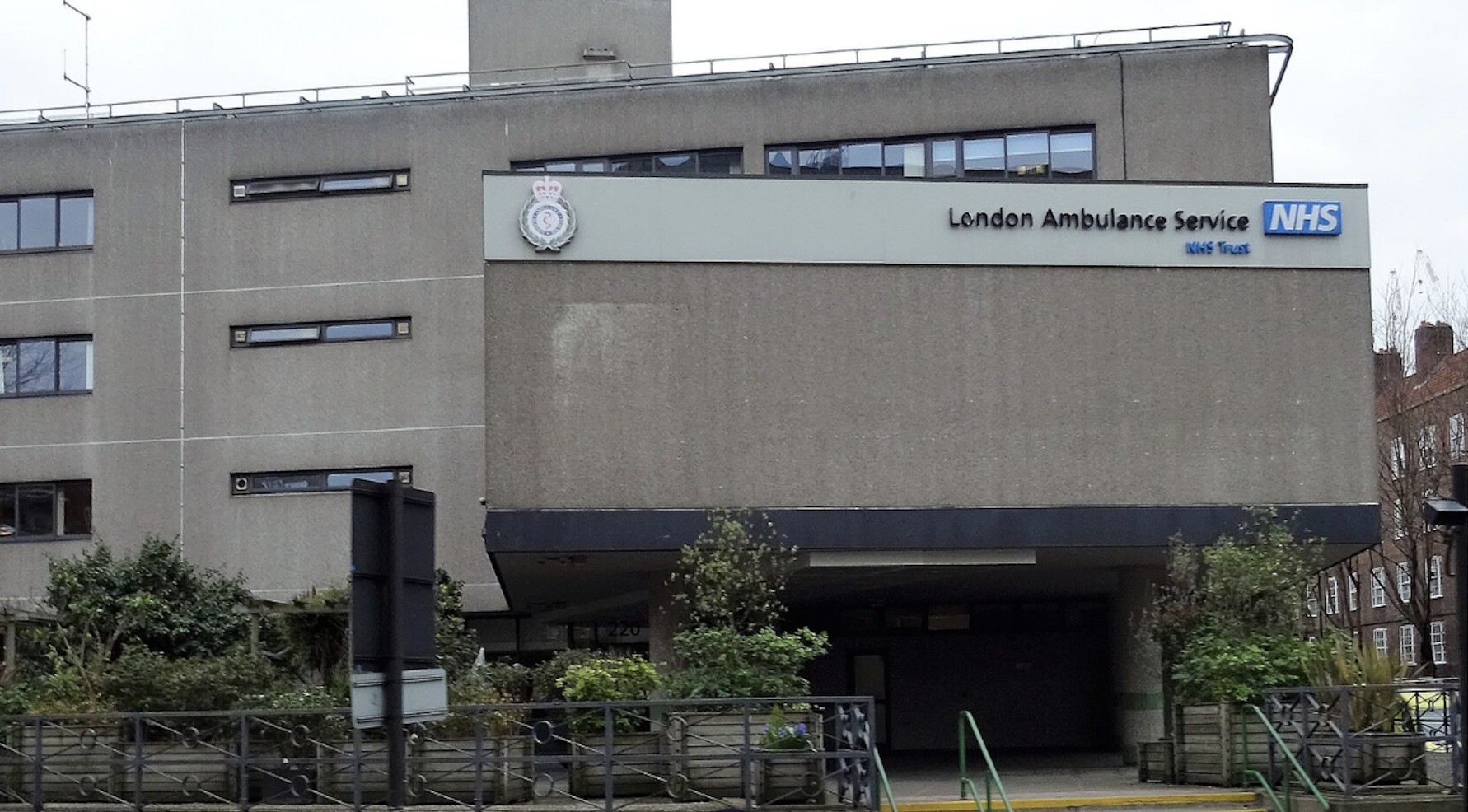 Artic Wins Hard FM Contract With London Ambulance Service NHS Trust