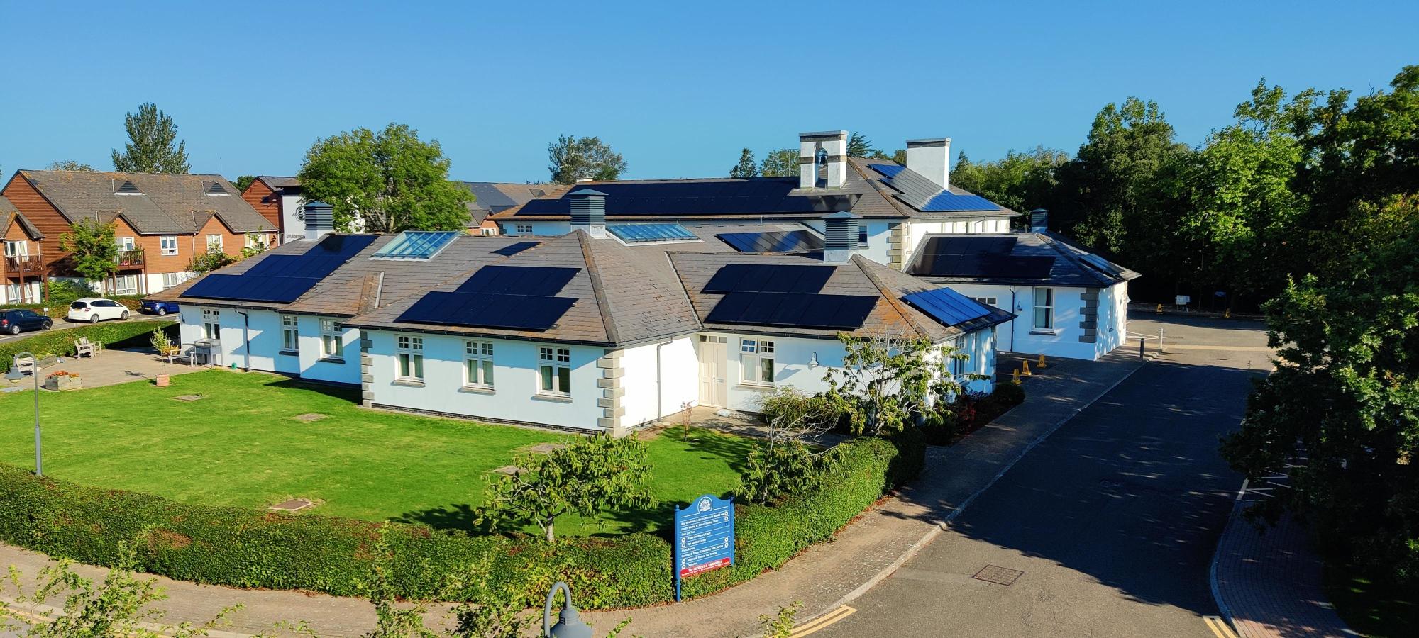 Community Hospital Becomes UK’s First to Achieve Carbon Neutrality