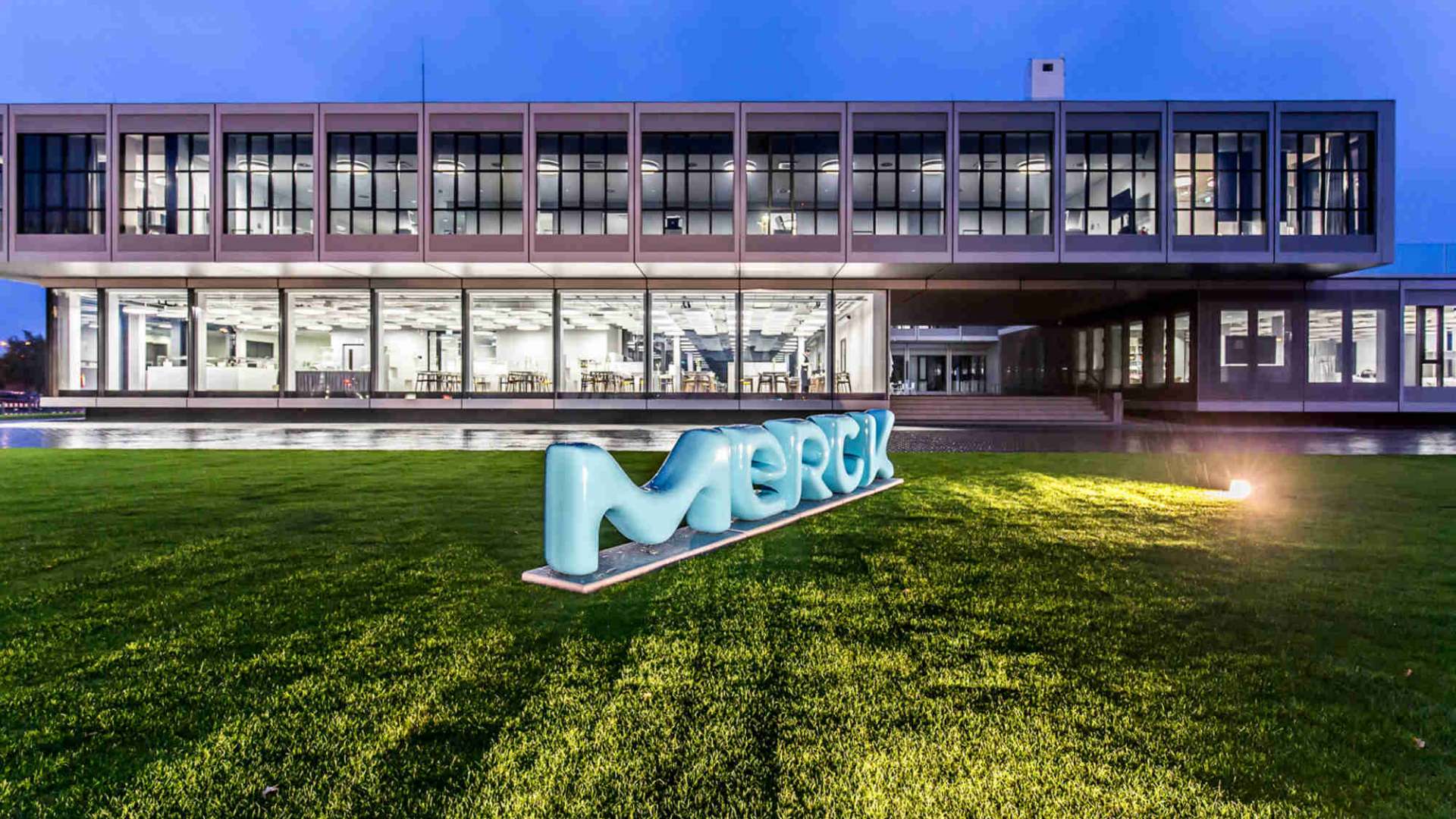 The Modular Innovation Center with the new Merck Logo