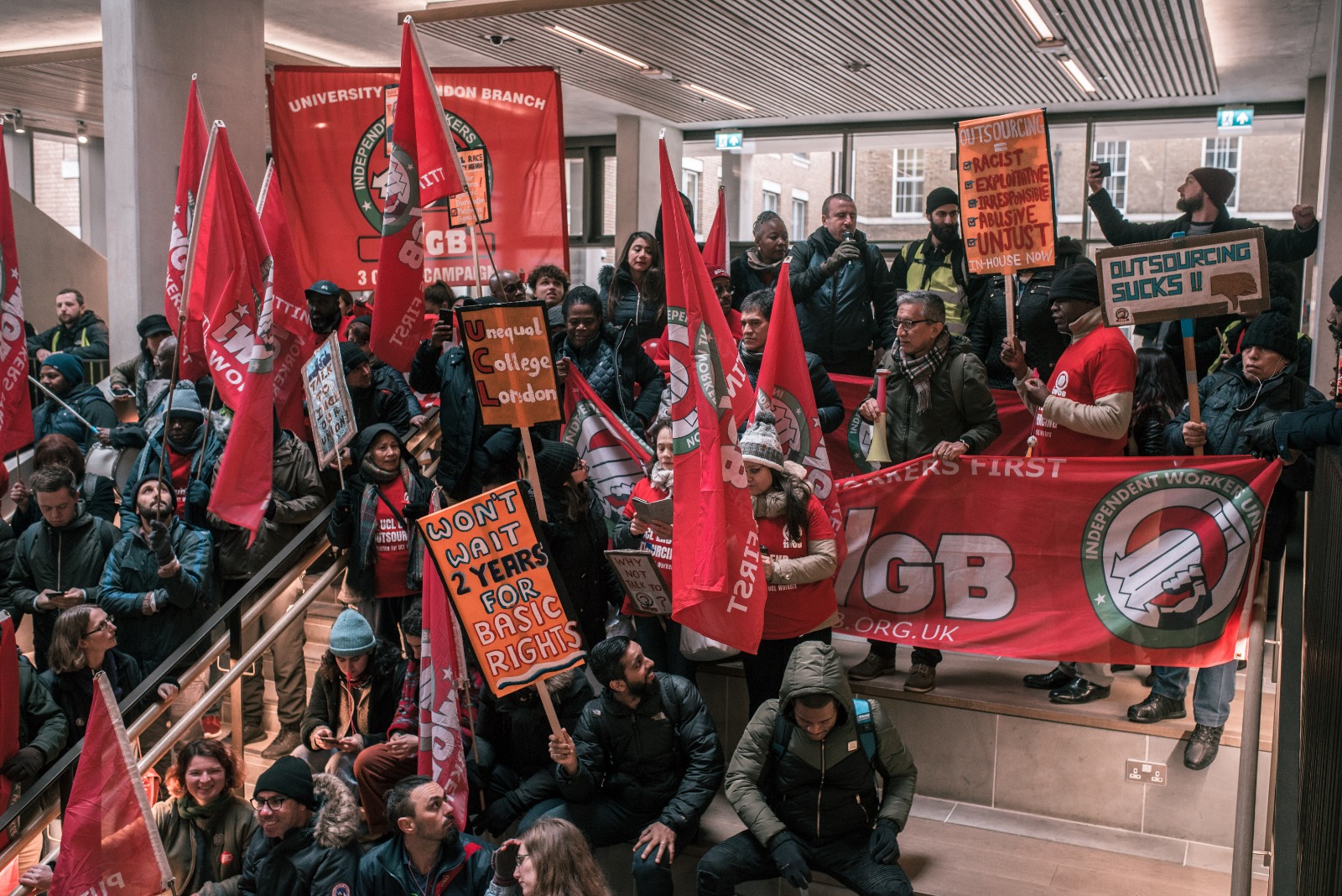 Tuesday November 19 saw cleaners, porters and security officers at UCL go on strike from 8:00am until 1:00pm supported by students and other unions