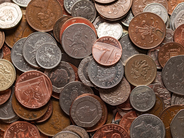 New Living Wage Foundation Toolkit Urges Service Providers to Pay Employees Fairly